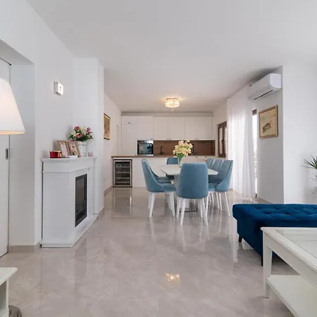 Oleandar Apartmán Trogir